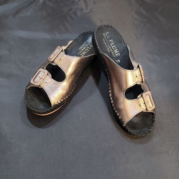 LA PLUME JEN WOMEN'S  ADJUSTABLE BUCKLE STRAP SANDALS - Picture 11 of 16